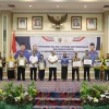 Gubernur Arinal Serahkan Tali Asih, Santunan dan penghargaan bagi ASN yang Berprestasi dalam Pekan Olahraga Nasional Korpri ke-16 Tahun 2023 di Jawa Tengah