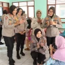 Hari Kartini, Polwan Polres Pesawaran Sambangi Panti Jompo Gelar Bhakti Sosial dan Bhakti Kesehatan