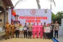 Puncak Bakti Sosial Hari Bhayangkara ke-78, Polda Lampung Bedah 3 Rumah dan Bangun 2 Fasilitas Air Bersih